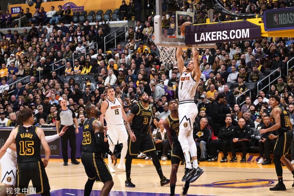 场激烈对决 场激烈对决